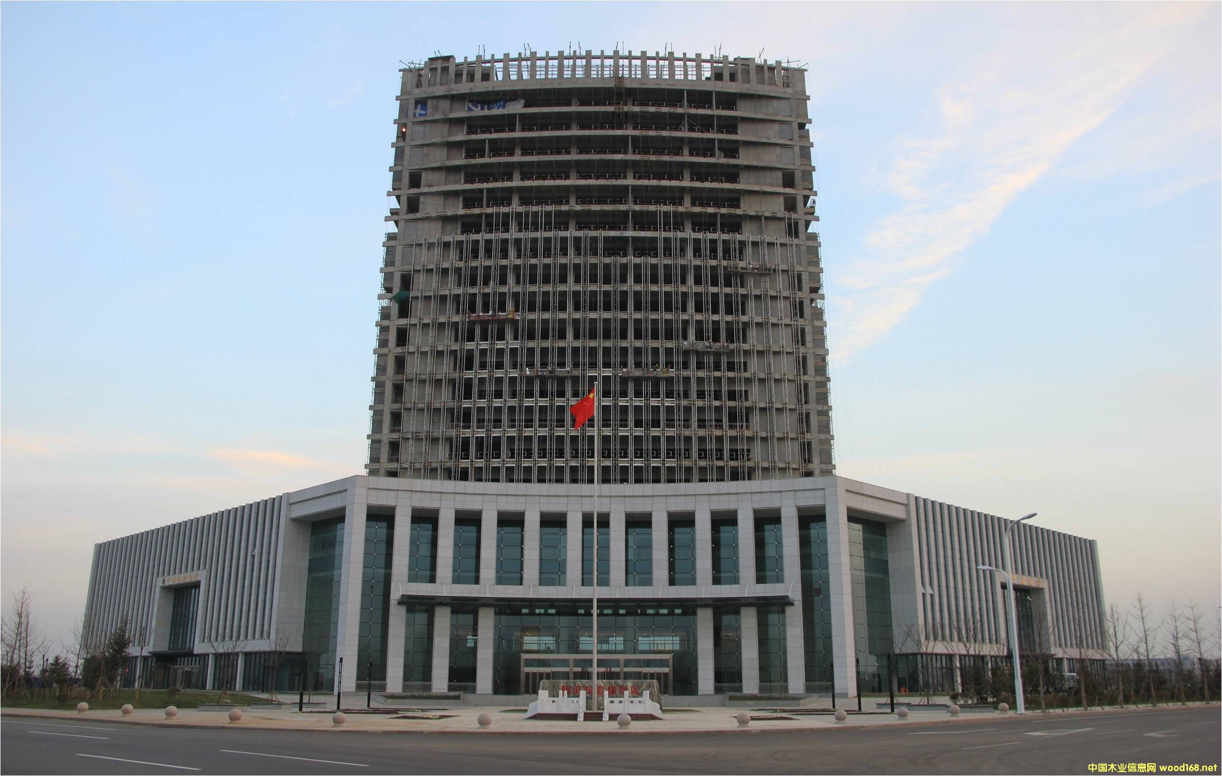 �D���R�ʾC�ϱ����^(q��)����(w��)��� �c(di��n)���ɷŴ�