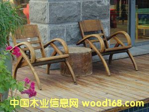 ����ľ����