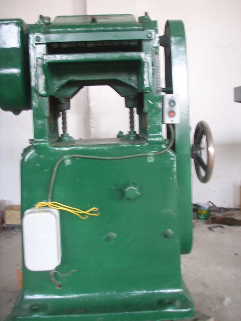 ĵ����300����