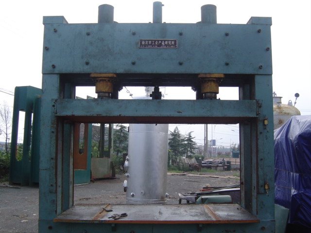 ɽ����������ʽ�䉺�C(j��).400��