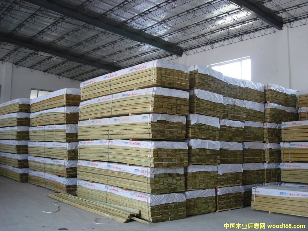 �c���鿴���_˹�����ɷŴ�DƬ