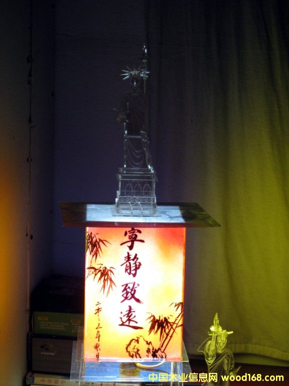 �c(di��n)���鿴��ˇ�_���Ŵ�DƬ