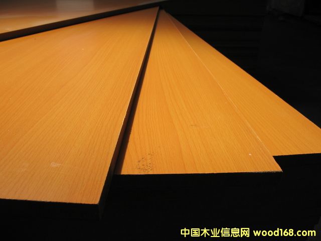 �c(di��n)���鿴���ۚ䰱�N�� MDF�Ŵ�DƬ