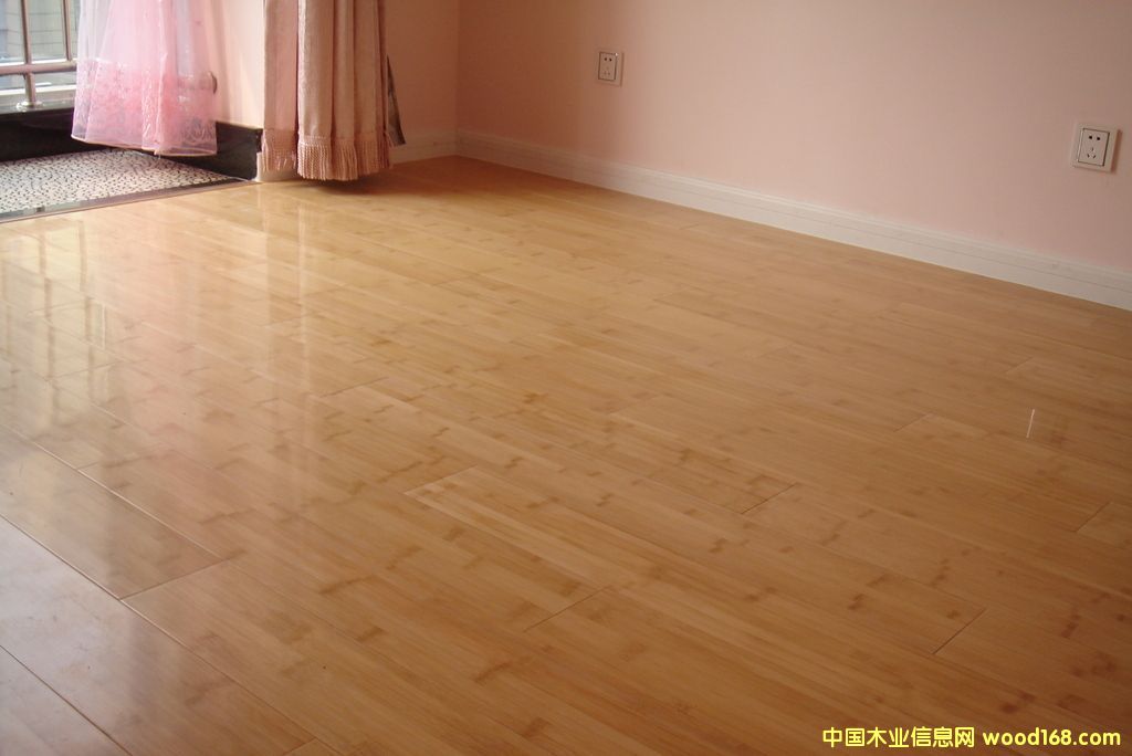 �c���鿴��ذ�Ŵ�DƬ