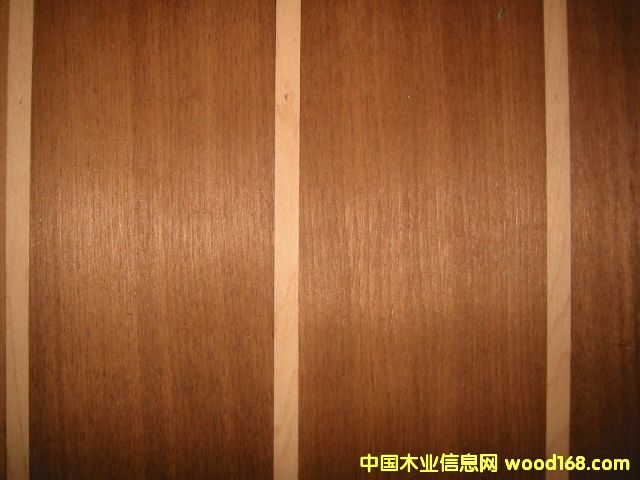 �c(di��n)���鿴�ذ����Ŵ�DƬ