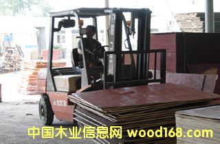 �c(di��n)���鿴�z�ϰ�Ŵ�DƬ