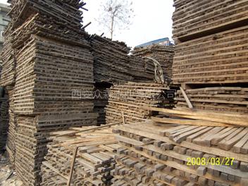 �Ĵ��ɶ�Ӳ�sľӲ�sľ�l��Ԕ��(x��)��B