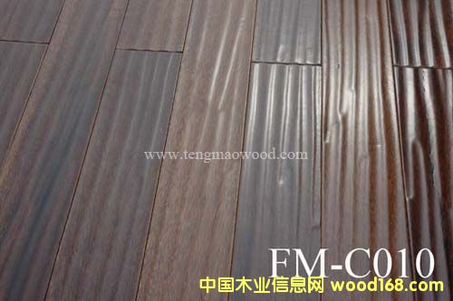 �c(di��n)���鿴��(sh��)ľ��(f��)�ϵذ�Ŵ�DƬ