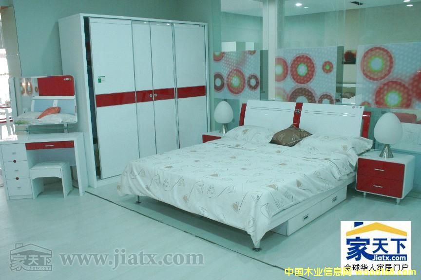 �c(di��n)���鿴���bϵ�зŴ�DƬ