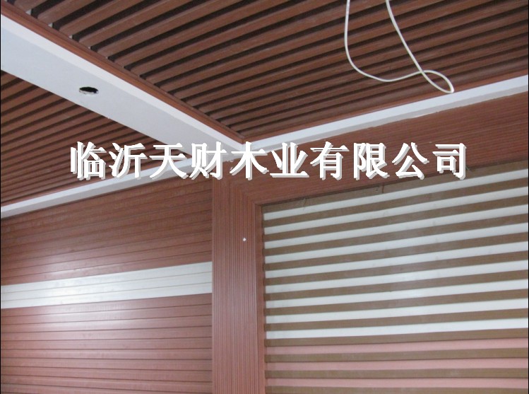 �c(di��n)���鿴�R����ؔ(c��i)���B(t��i)ľ�܃�(n��i)�≦���b��ϷŴ�DƬ