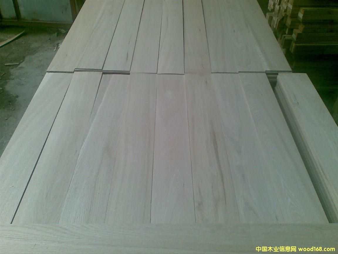 �c(di��n)���鿴��ľ���4.3mmC��(j��)�Ŵ�DƬ