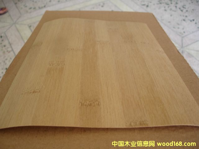 �c(di��n)���鿴��Ƥ�Ŵ�DƬ