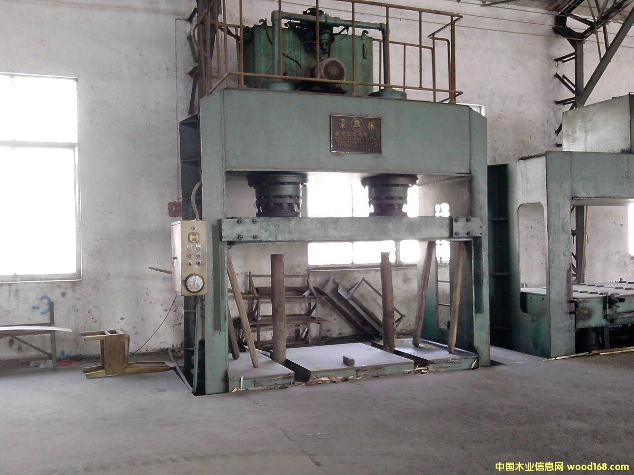 �_���䉺�C��Ԕ����B