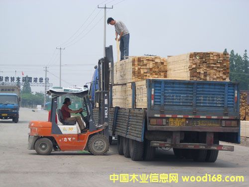 �c(di��n)���鿴��ͨľ�ĳ�Ʒ�Ŵ�DƬ