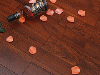 ɭ��֮�þ�����ľ��(sh��)ľ��?z��)�ذ?-�OƷ�ڵ�Ԕ��(x��)��B