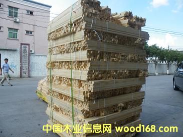 �񷽗l��Ư��������A����Ԕ����B