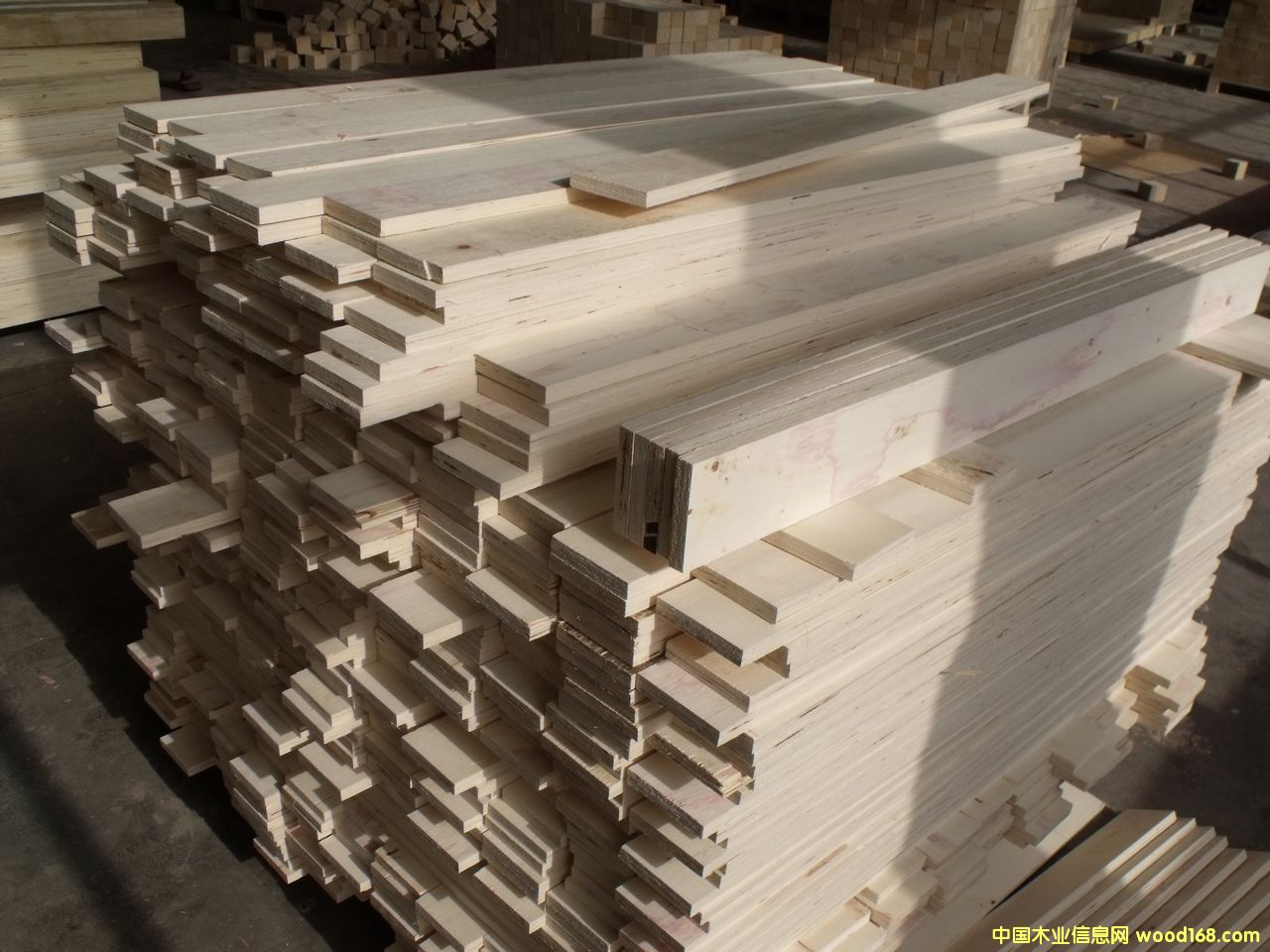 ���b��LVL������z�ϰ壩���Ӱ�