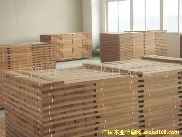 ������ľ�ذ�ľƤ��Ԕ����B