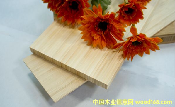 ��ɫ��(c��)�����