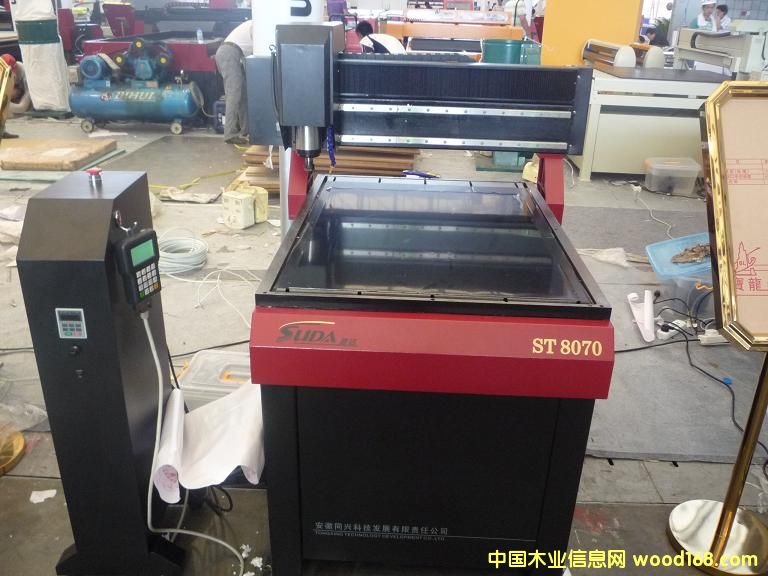 �c���鿴���_�ľ��̙C�Ŵ�DƬ