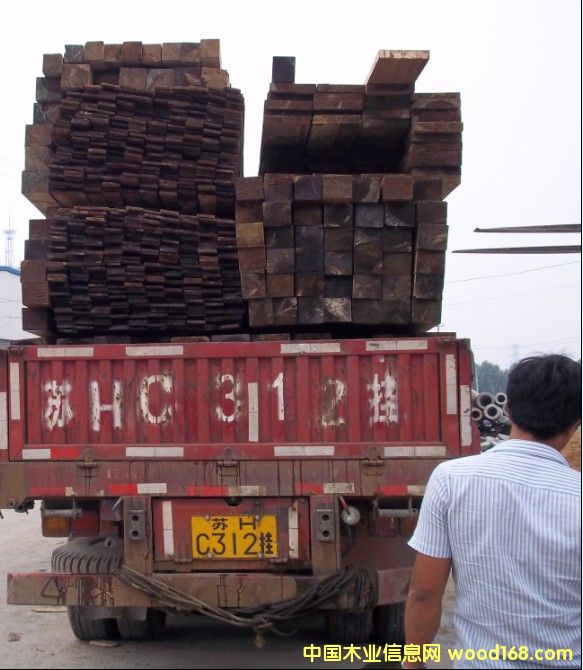 �Ͼ����S̼��ľ��Ԕ��(x��)��B