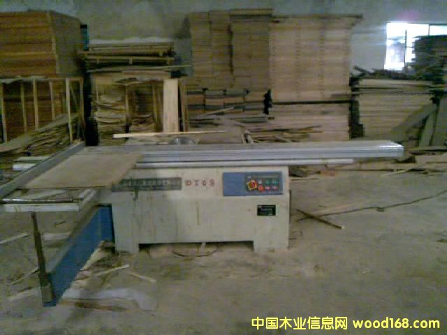 �c(di��n)���鿴�ð�䏷Ŵ�DƬ