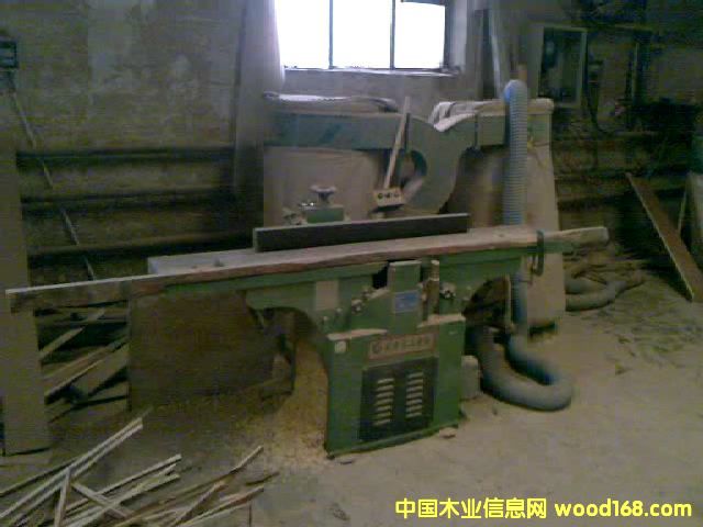 �c(di��n)���鿴ľ��ƽ���ٴ��Ŵ�DƬ