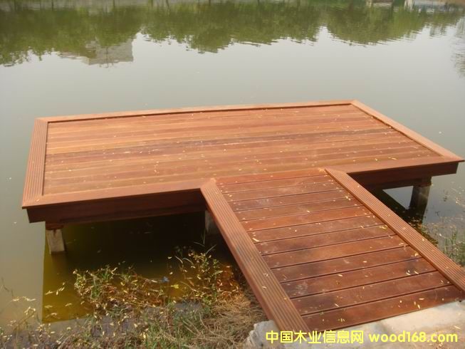 �c(di��n)���鿴ˮ��ƽ�_(t��i)���⹤�̵�Ԕ��(x��)�Y��