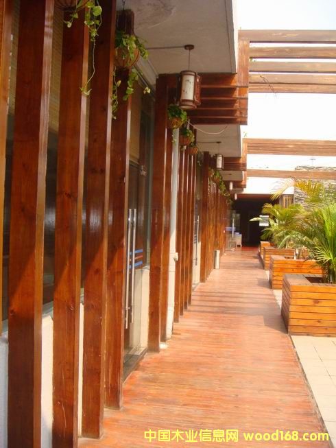 �c(di��n)���鿴����ľ���⹤�̵�Ԕ��(x��)�Y��