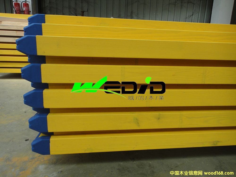 ���� ľ������