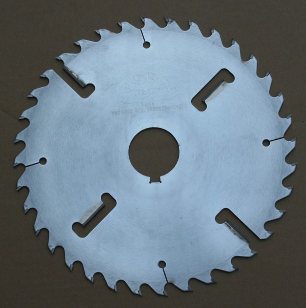 �⏽380�Aľ��Ƭ䏵�Ԕ����B