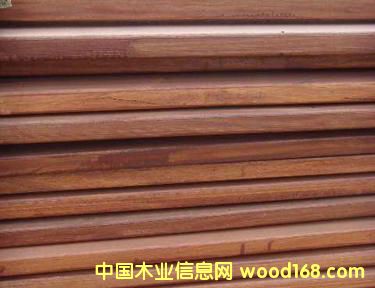 �R���������}���Ԕ����B