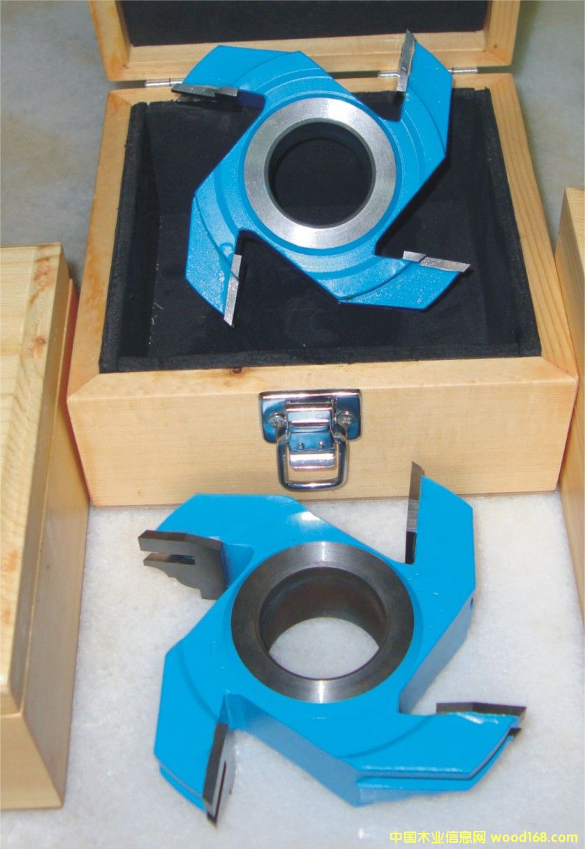 ���񵶵�Ԕ����B