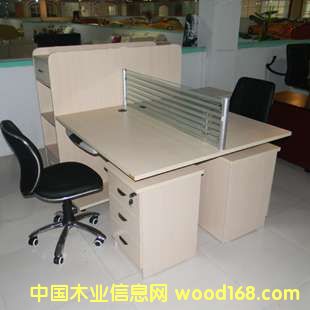 ��ľ����