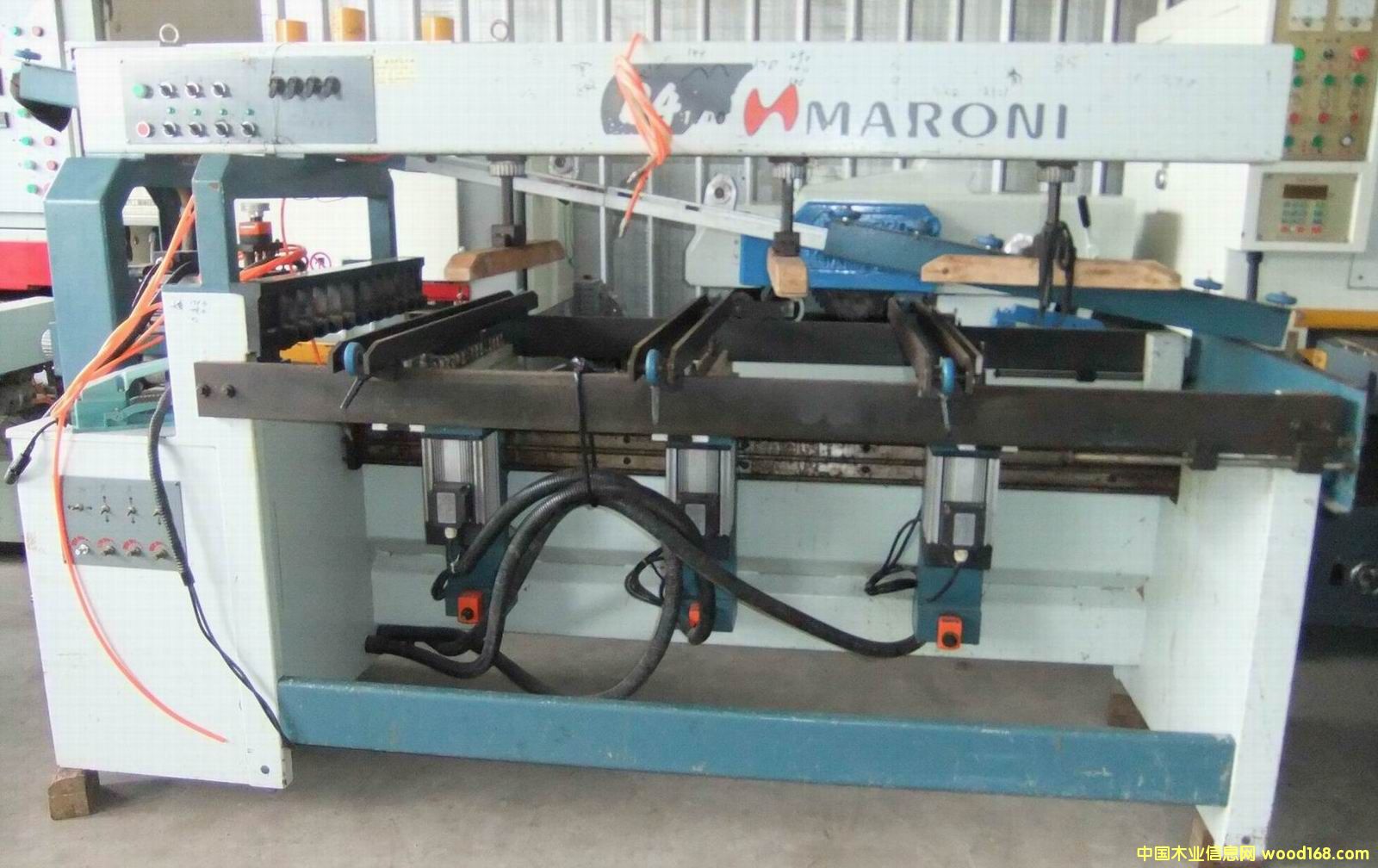 ����������@