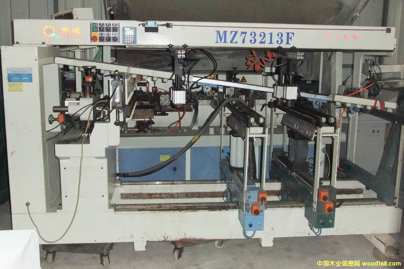 ��������@