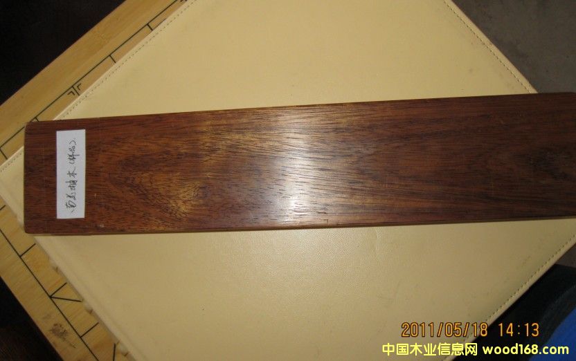 �c(di��n)���鿴��ľ�Ŵ�DƬ