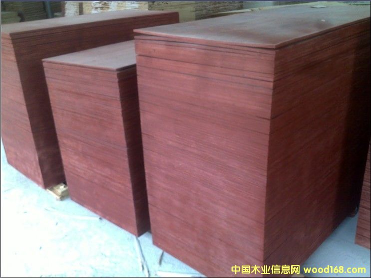 �c(di��n)���鿴����ģ��Ŵ�DƬ