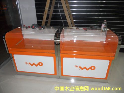 �c(di��n)���鿴(li��n)ͨ�֙C(j��)���_(t��i)�Ŵ�DƬ