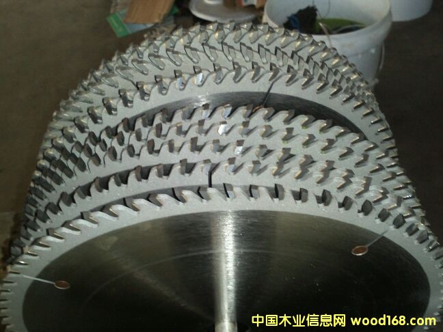 �z�ϰ��Ƭ��Ԕ����B