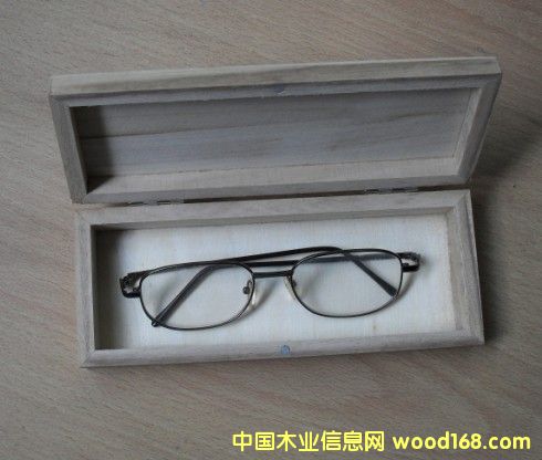 �c(di��n)���鿴ľ�|(zh��)�ľ����R�зŴ�DƬ