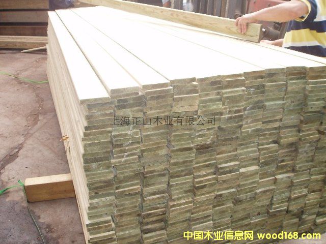 ���_˹�����ɏS��ֱ�N