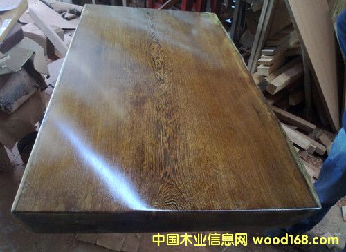 �����M���u��ľ���