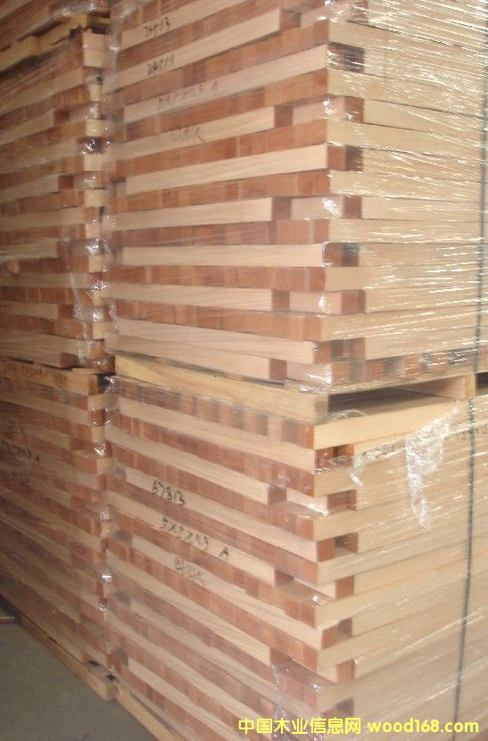 ��ľ������