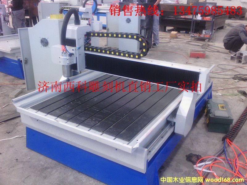 �c(di��n)���鿴XK-1318�p��ʯ�ĵ�̙C(j��)��Ԕ��(x��)�Y��