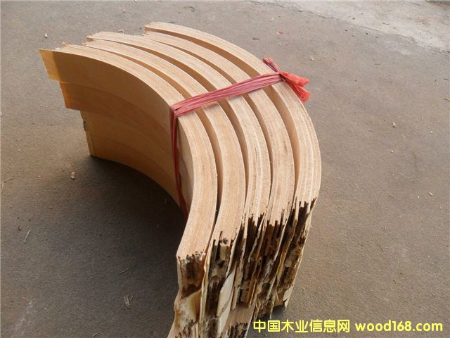 ��ľ����