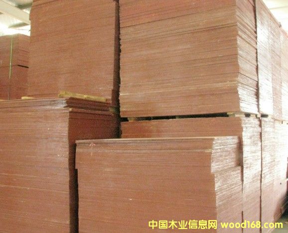 大量批發(fā)本松膠合板 大量批發(fā)本松膠合板