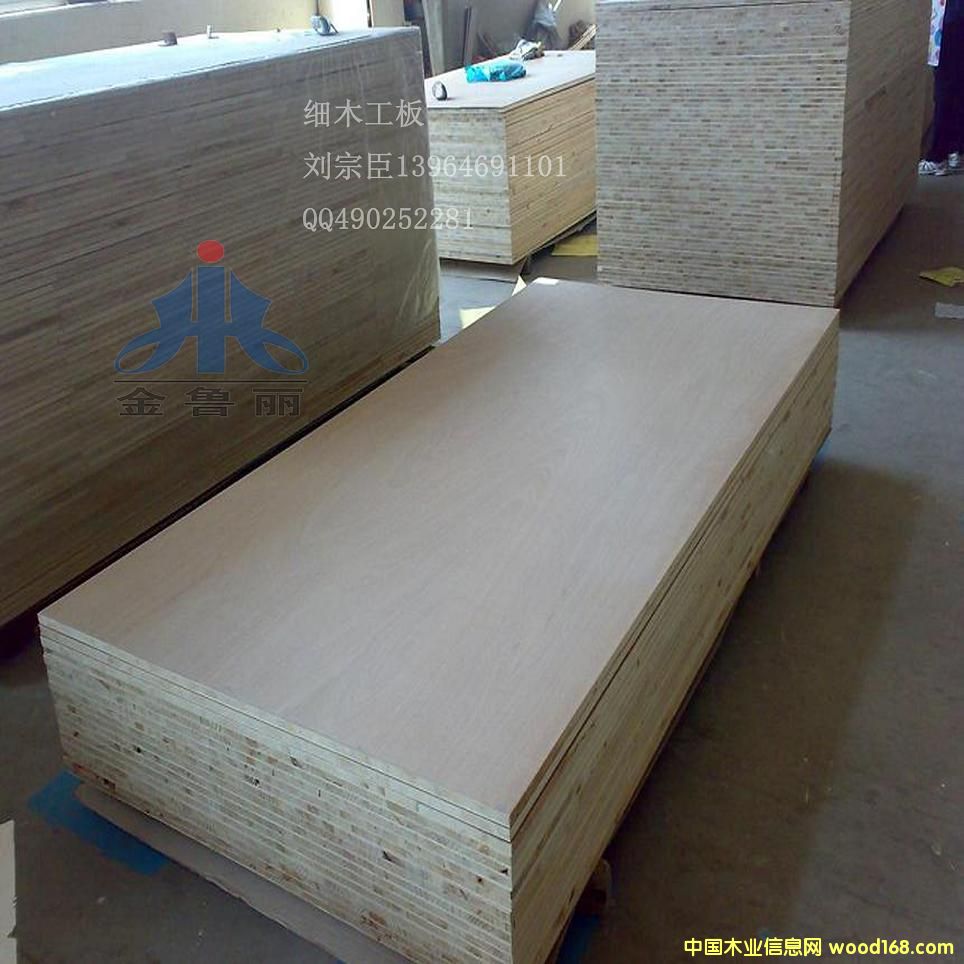 ��������ľ����