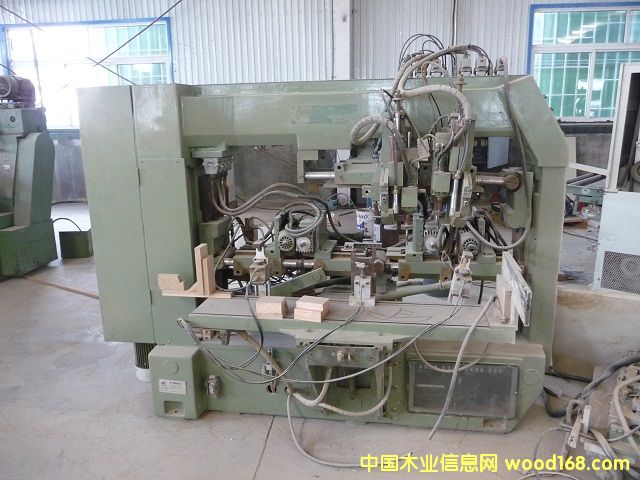 意大利自動(dòng)榫槽機(jī) 意大利自動(dòng)榫槽機(jī)