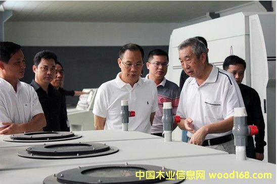 �����ڬF���v�☷�˼�����΢������ȩ�O�乤��ԭ��